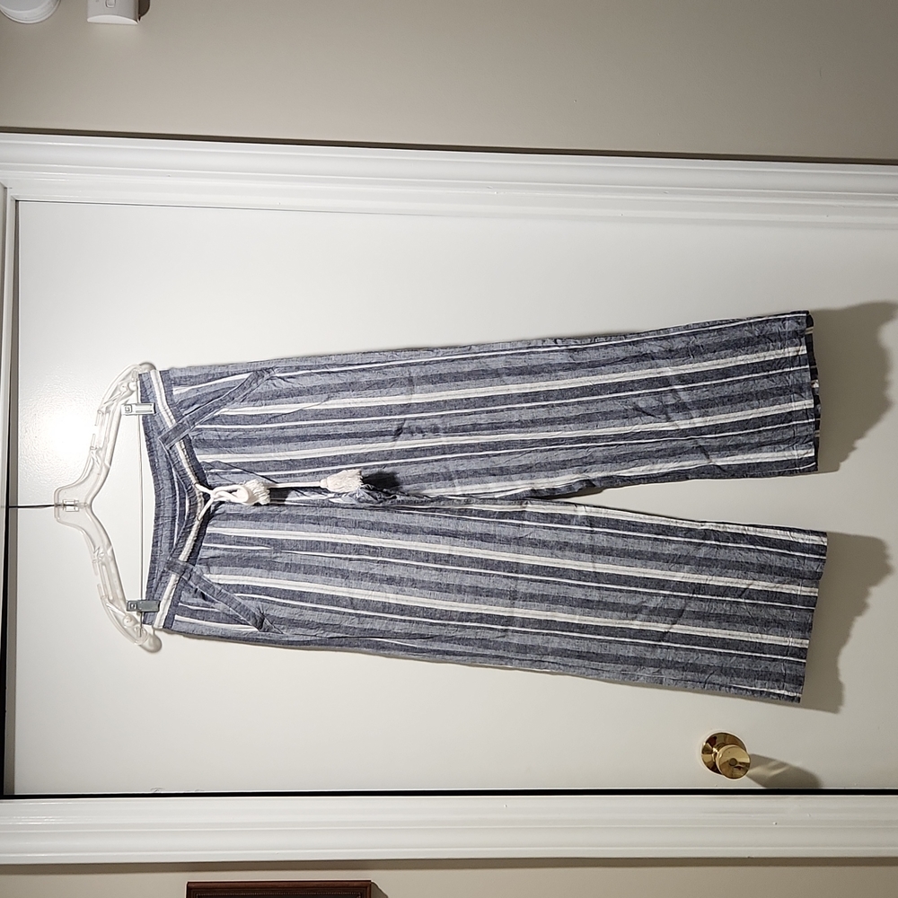Wide leg trousers